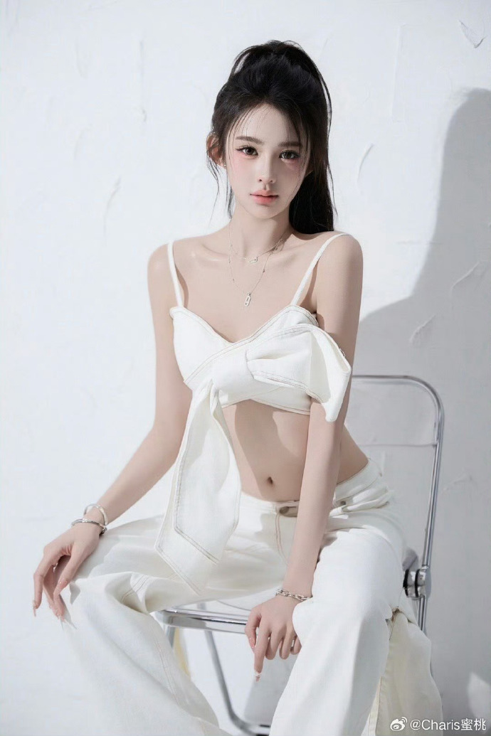 成人AI短剧在线-人物线索·人物登场封面